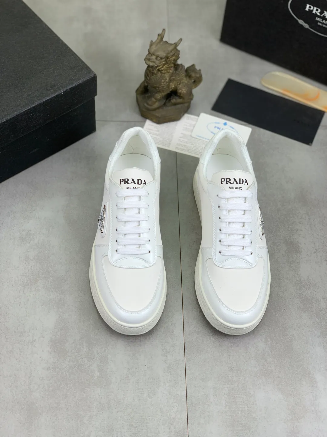 Men's Men's Shoes💰P440💰[New Style] The latest classic model of high-quality PRADA breathable and comfortable men's shoes has been launched on the official website in 1:1 reproduction, synchronized in Hong Kong counters and on the same catwalk; all made of calfskin with breathable mesh fabric ➕Imported soft and comfortable sheep Leather lining, 🍡🍡original 1:1 rubber outsole, non-slip and wear-resistant; comfortable to wear, attractive style, fine workmanship, and simple and neat shoe last, showing a man's courage and toughness, 👍size 38 to 44; 5️⃣colors🉑️ to choose from